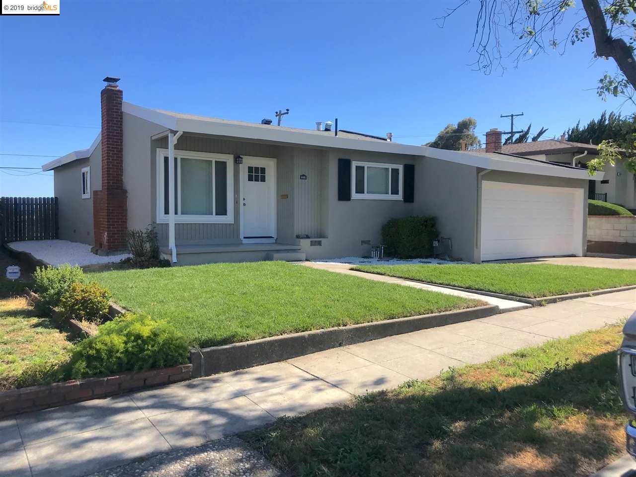 3018 Groom Dr - Photo 1