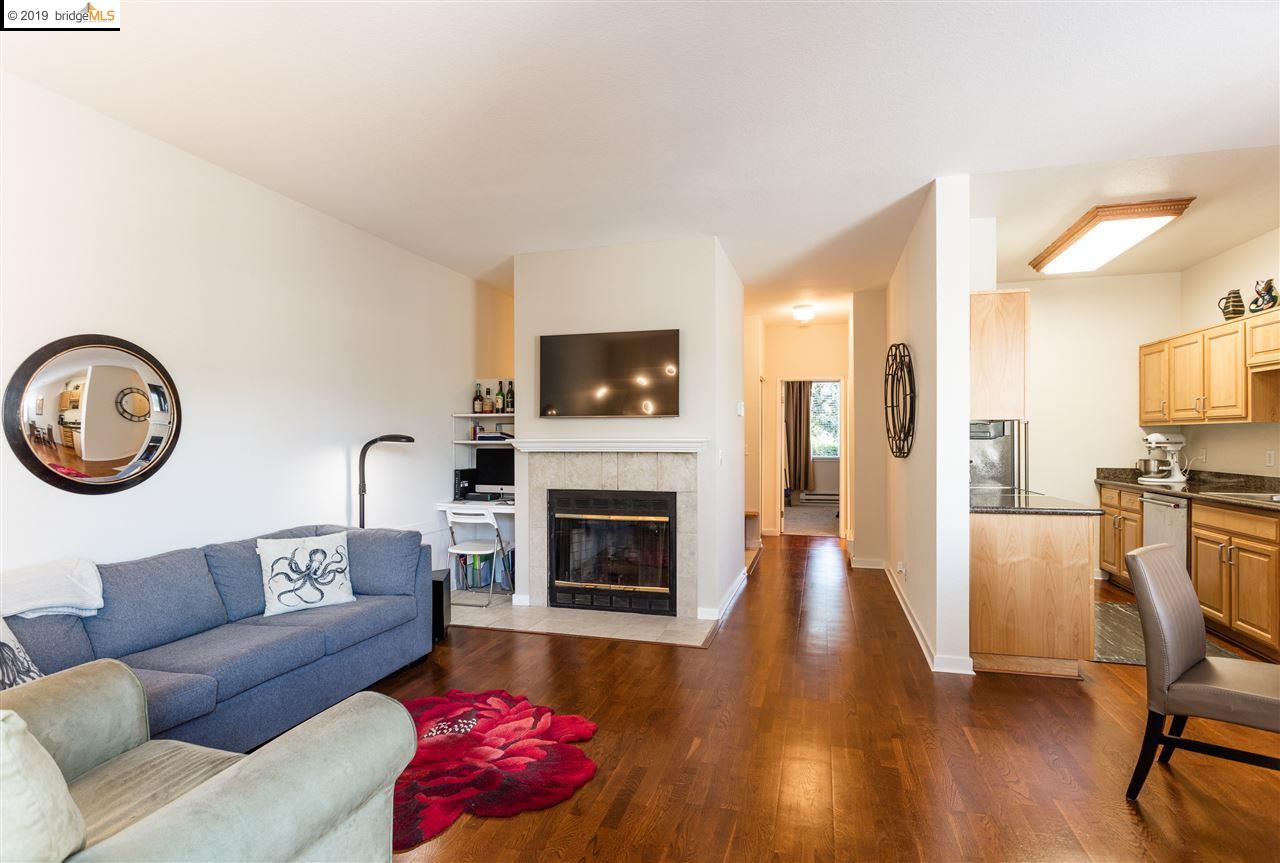 11 Shoreline Ct - Photo 1
