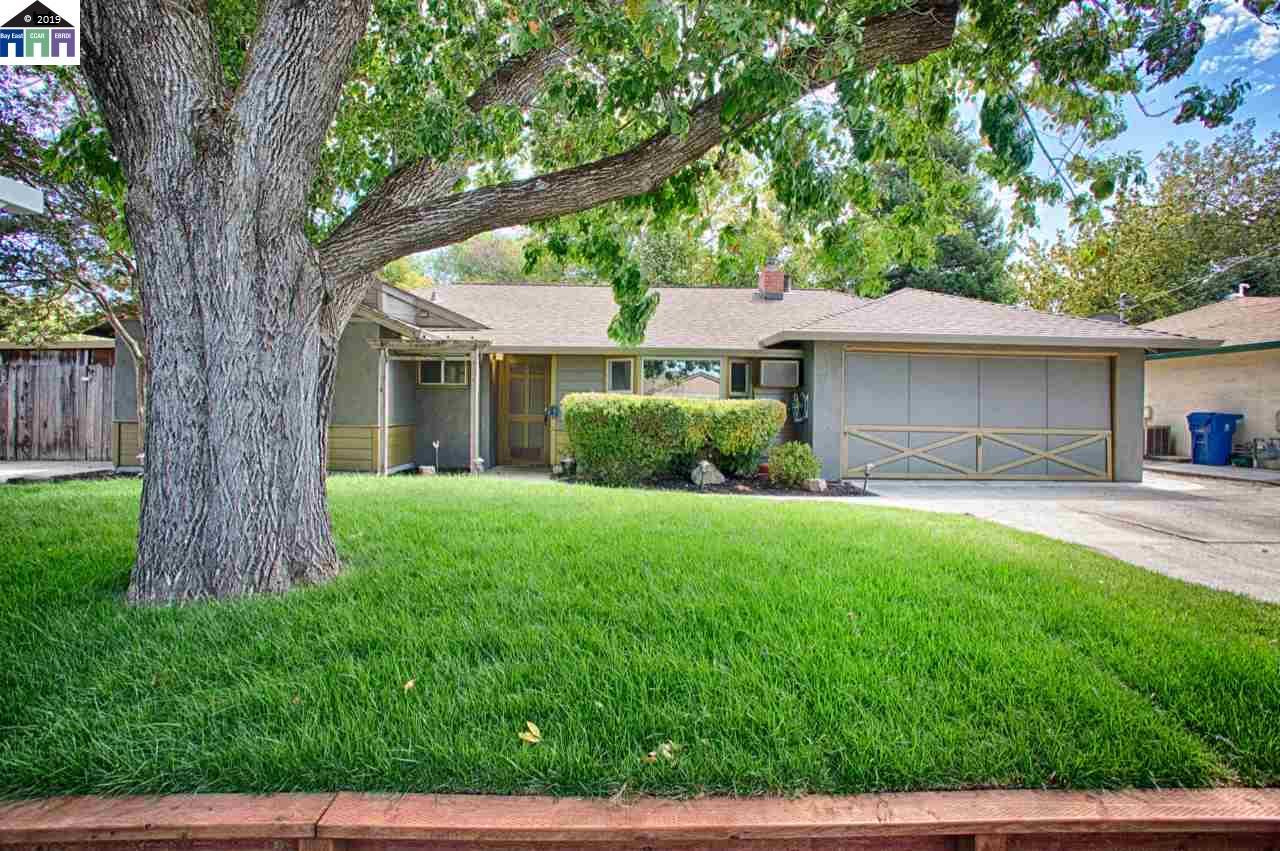 2119 Ahneita Dr - Photo 1