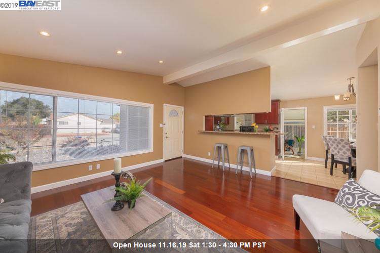 37139 Edith St - Photo 1