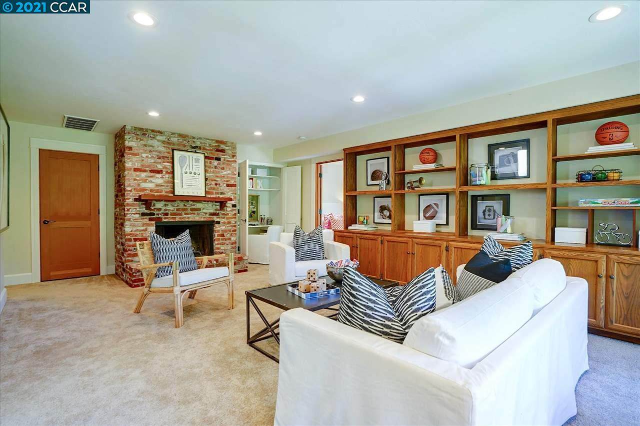 27 Oakwood Rd - Photo 1