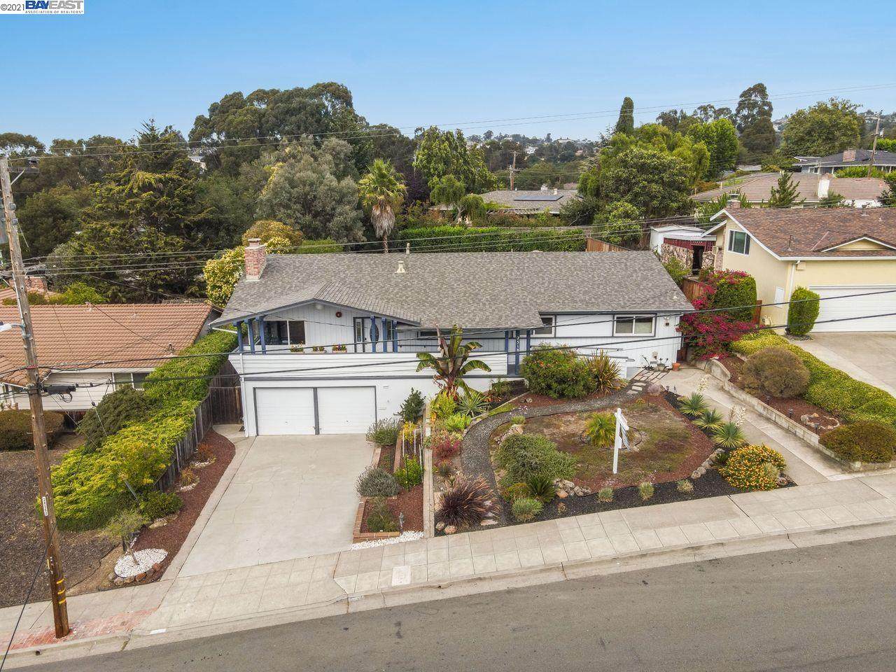 2518 Oakes Dr - Photo 1
