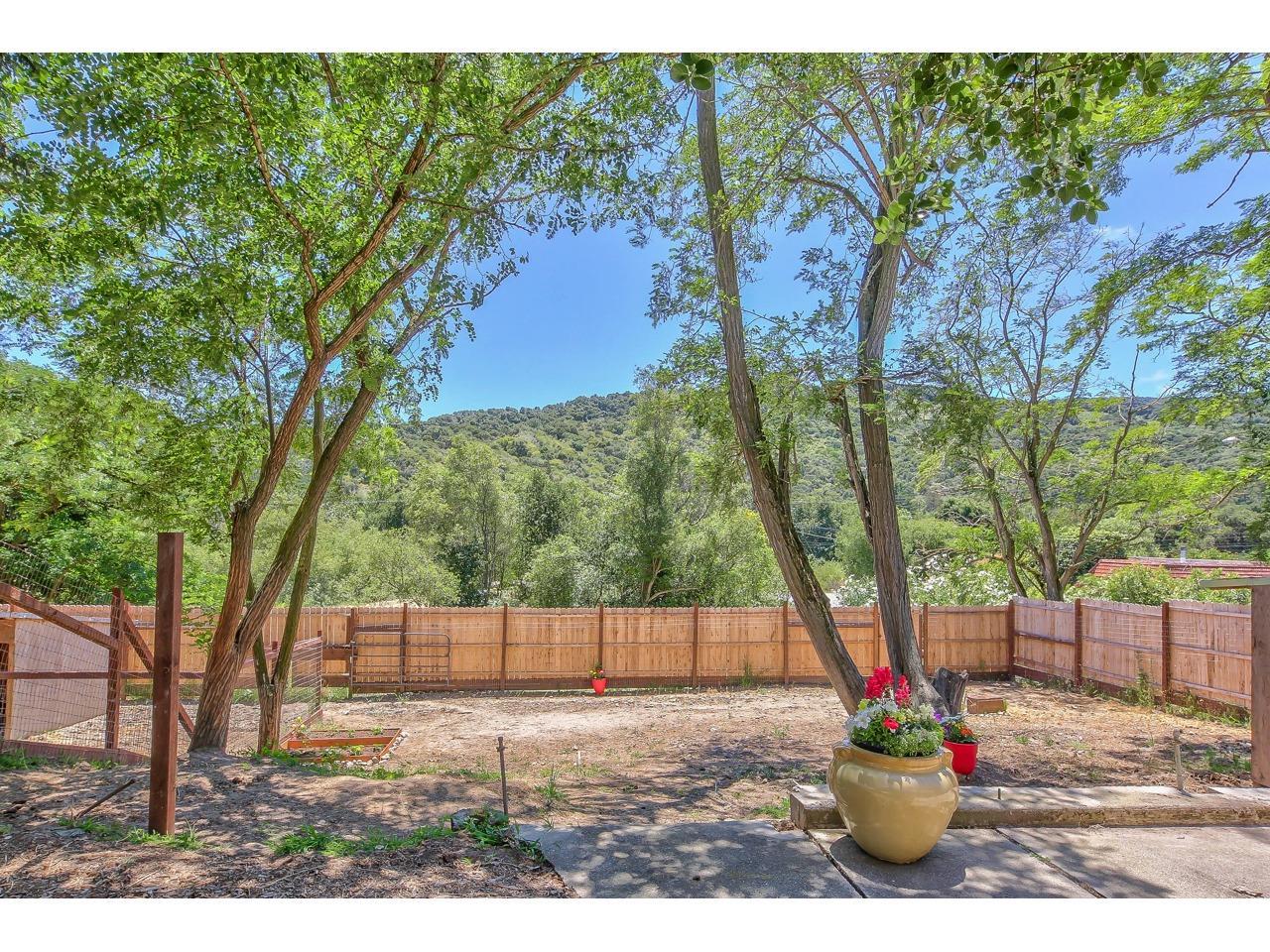 27983 Berwick Dr - Photo 1