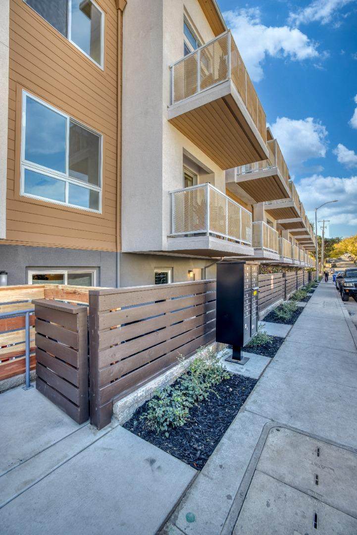 5815 Avila St - Photo 1