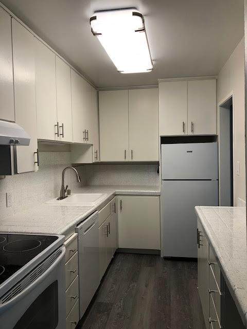 902 Peninsula Ave 217 - Photo 1