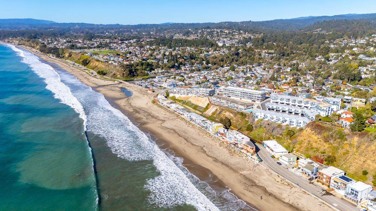 230 Rio Del Mar Blvd K - Photo 1