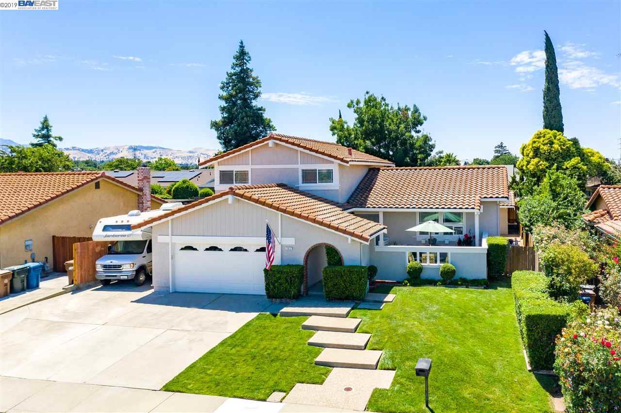 1612 Geyser Cir - Photo 1