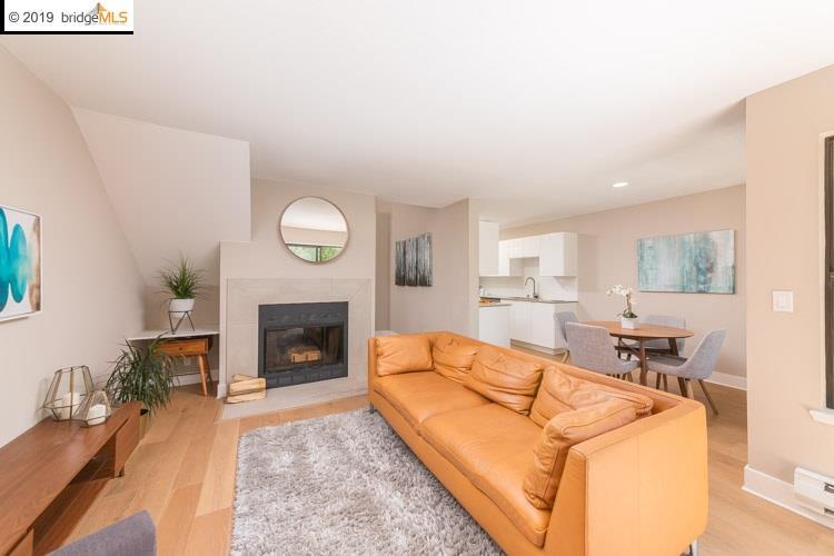 240 Lakeshore Ct - Photo 1