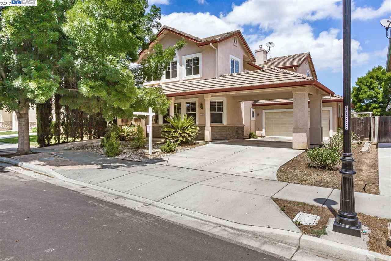 583 Birchwood Rd - Photo 1