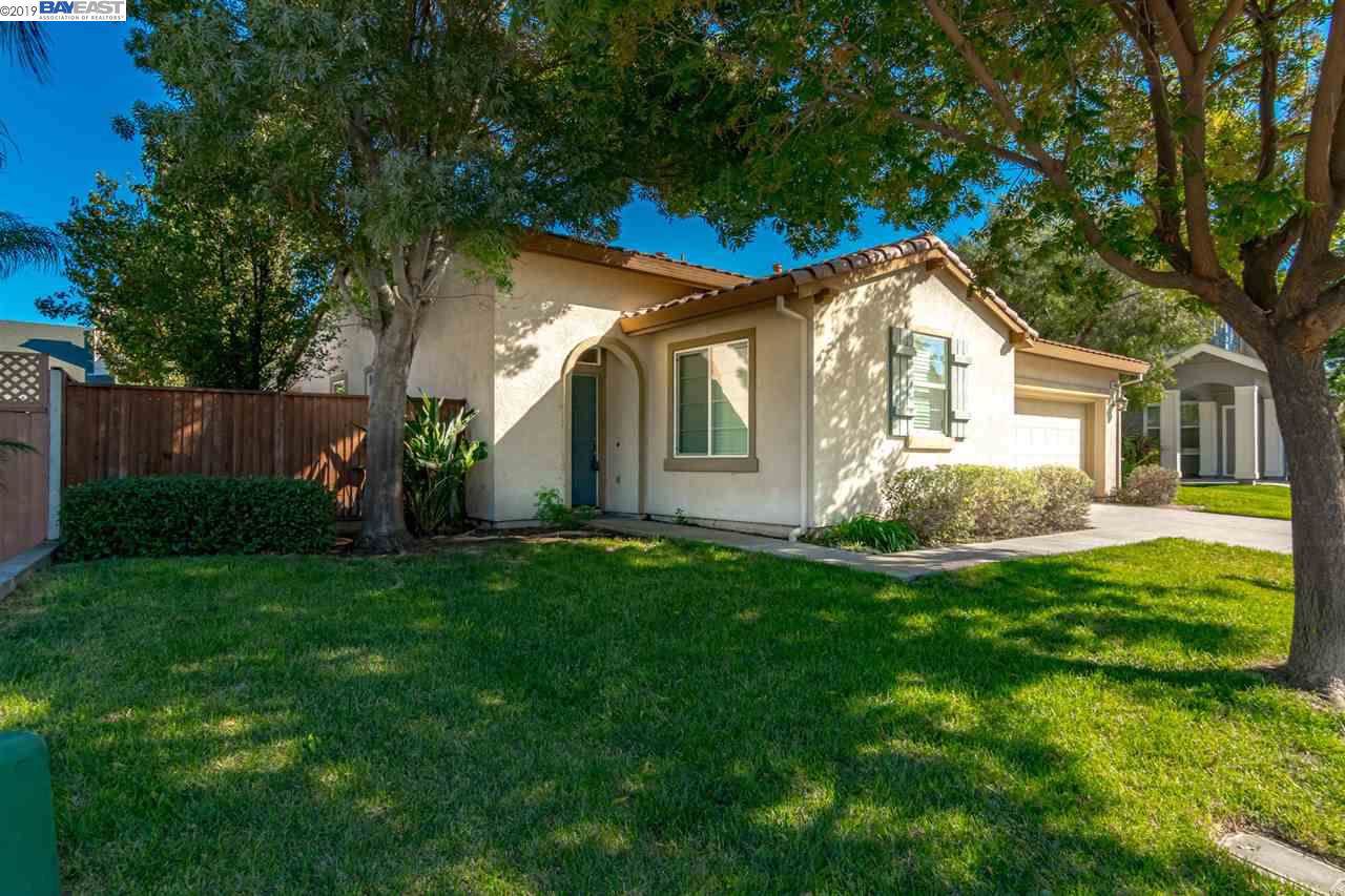 4348 Roxbury Dr - Photo 1