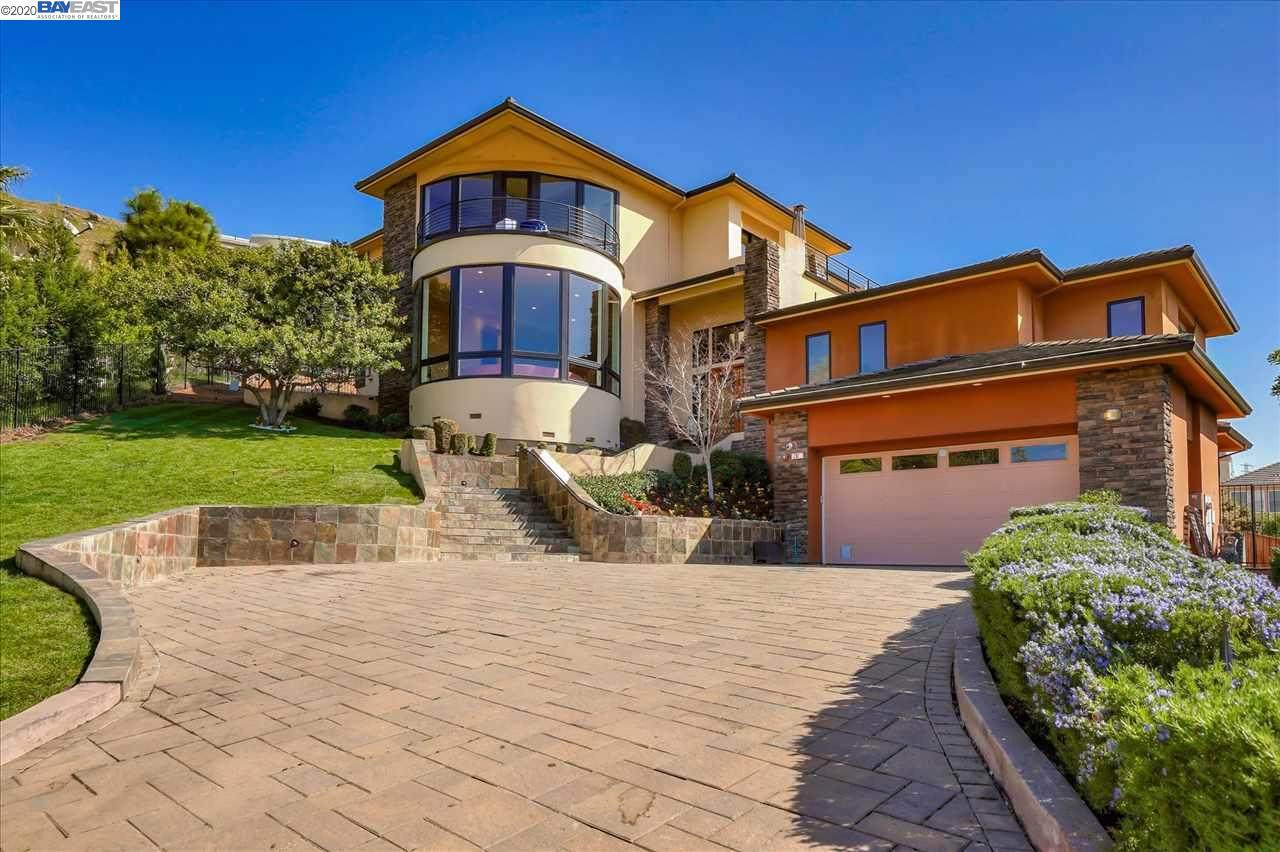241 Clara Ct - Photo 1