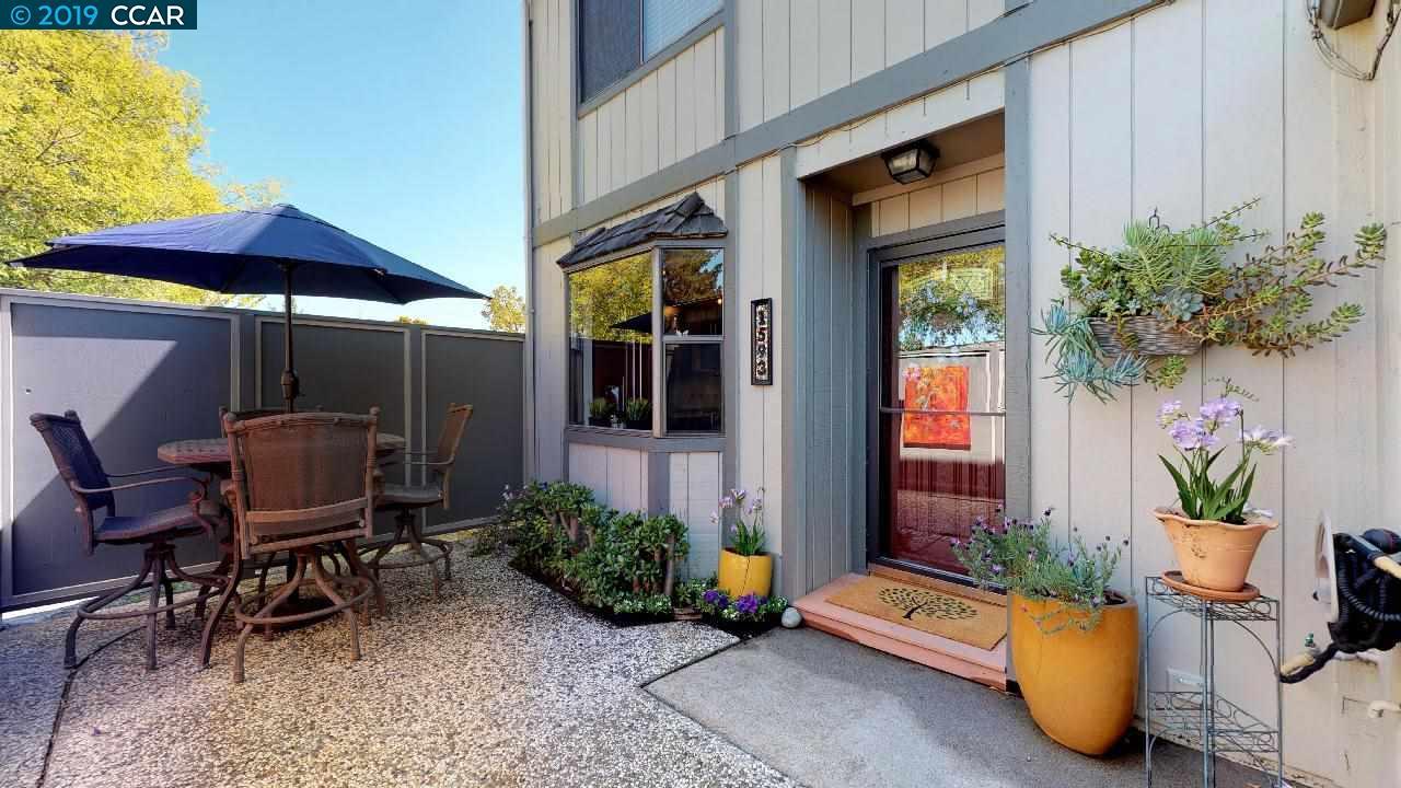 1593 Ashwood Dr - Photo 1