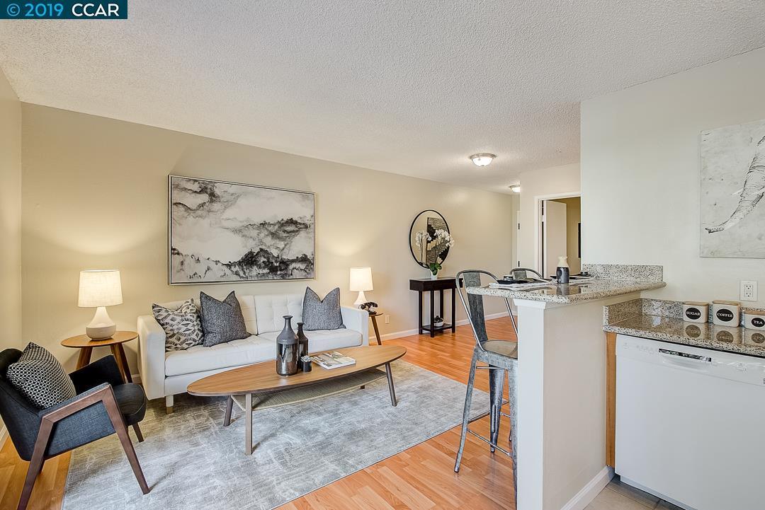 7 Embarcadero - Photo 1