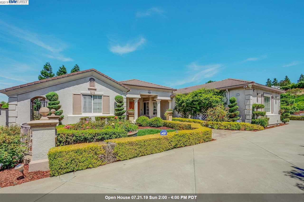 6023 Laurel Creek Dr - Photo 1