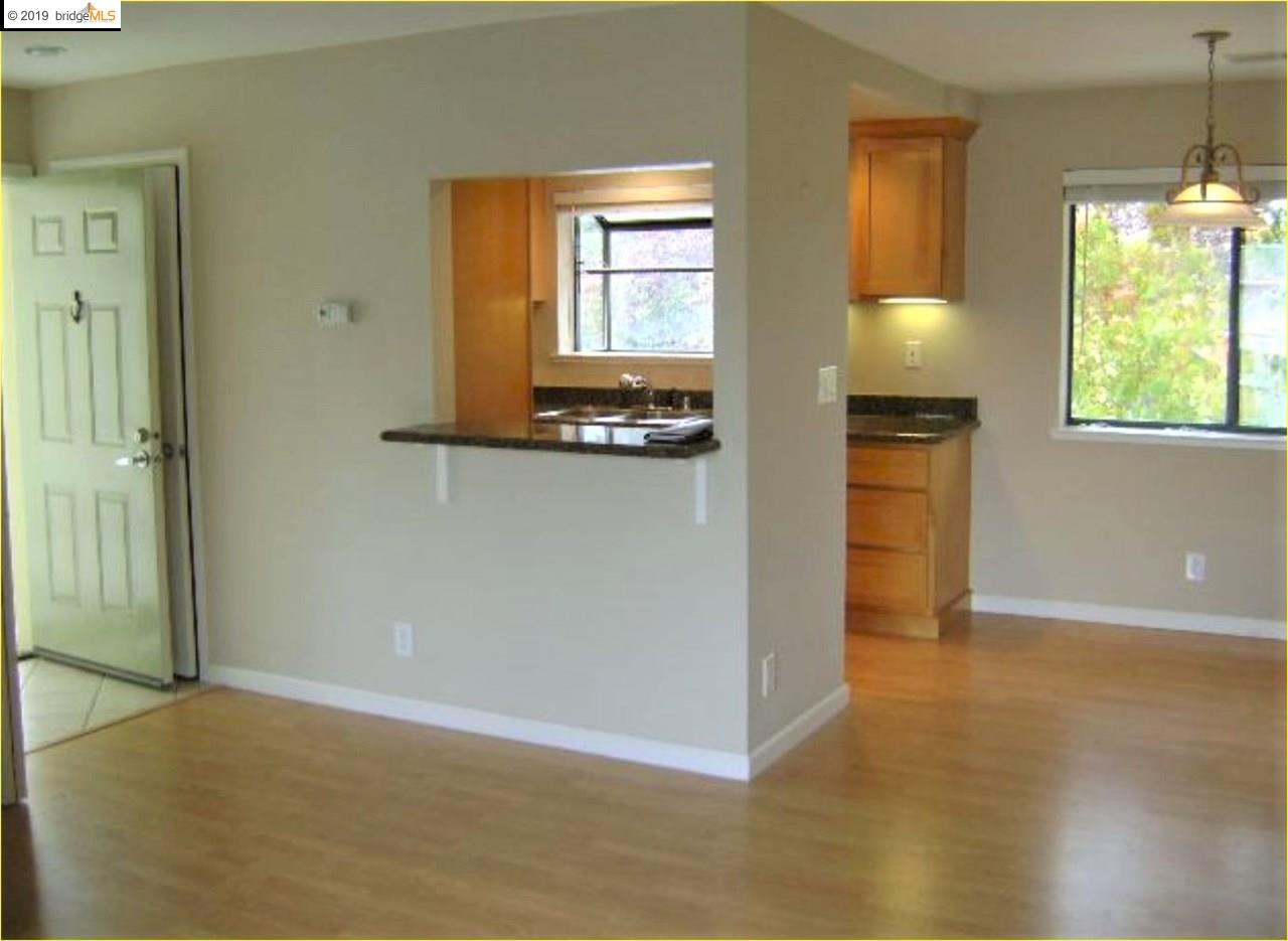 2827 Monument Blvd - Photo 1