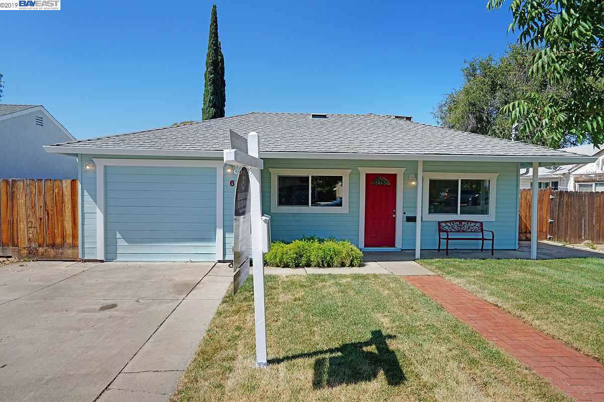 631 Adelle St - Photo 1 631 Adelle St - Photo 1
