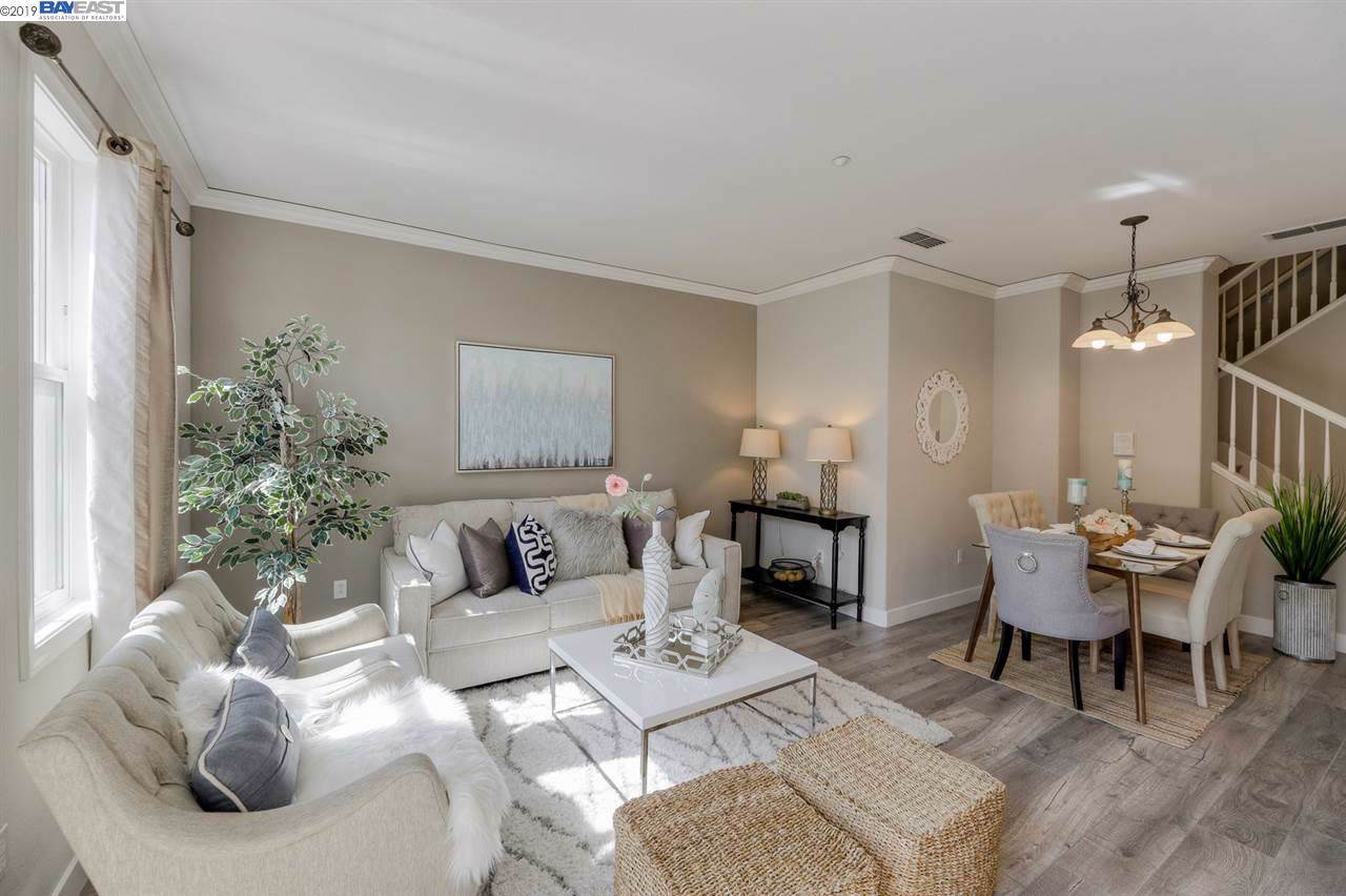 4285 Fitzwilliam St - Photo 1