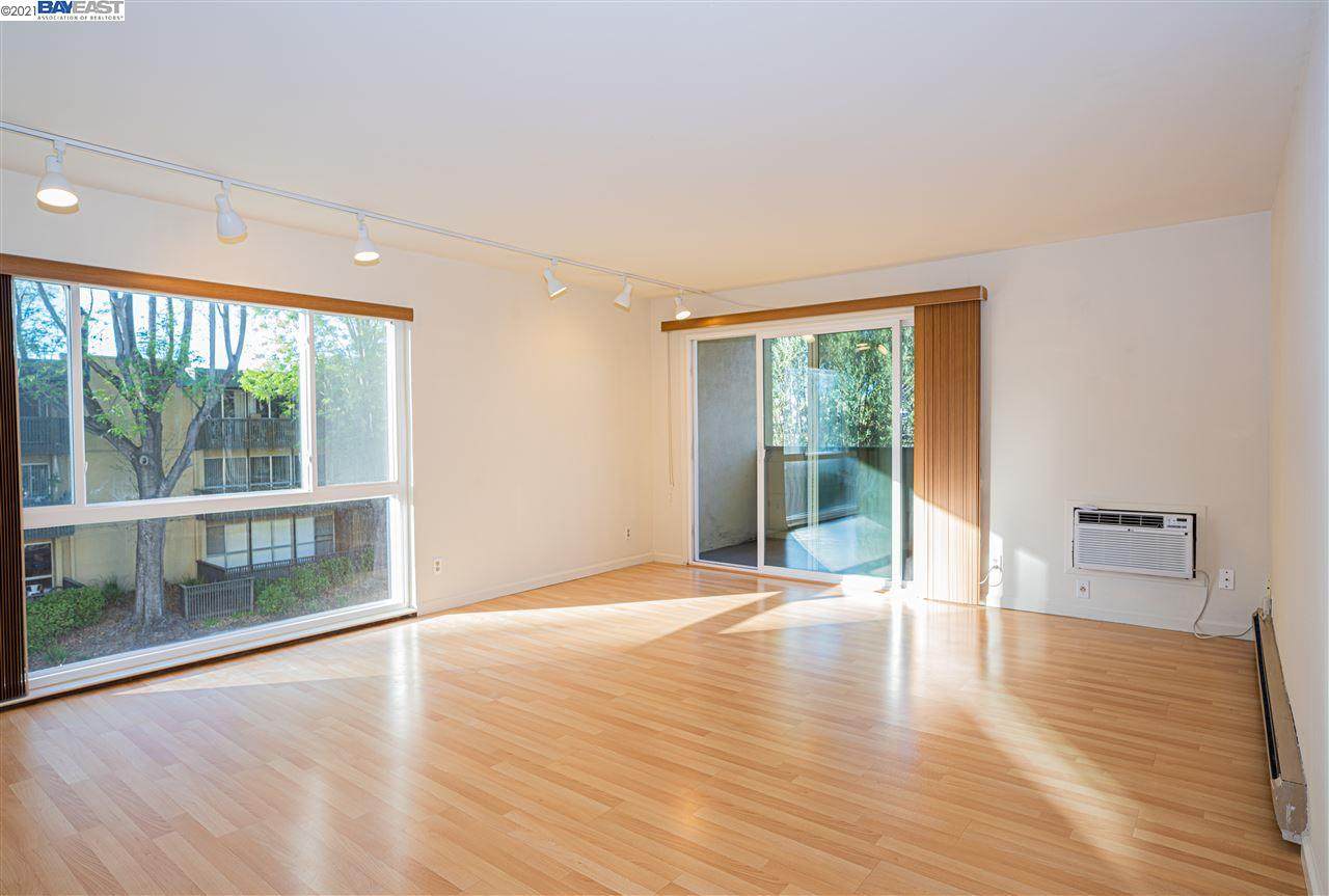 1033 Crestview Drive 201 - Photo 1