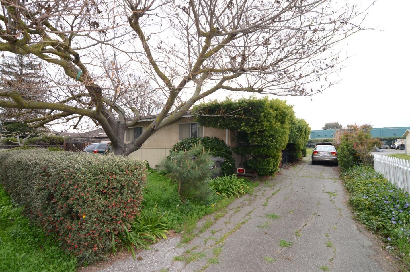 1921 Colony St - Photo 1