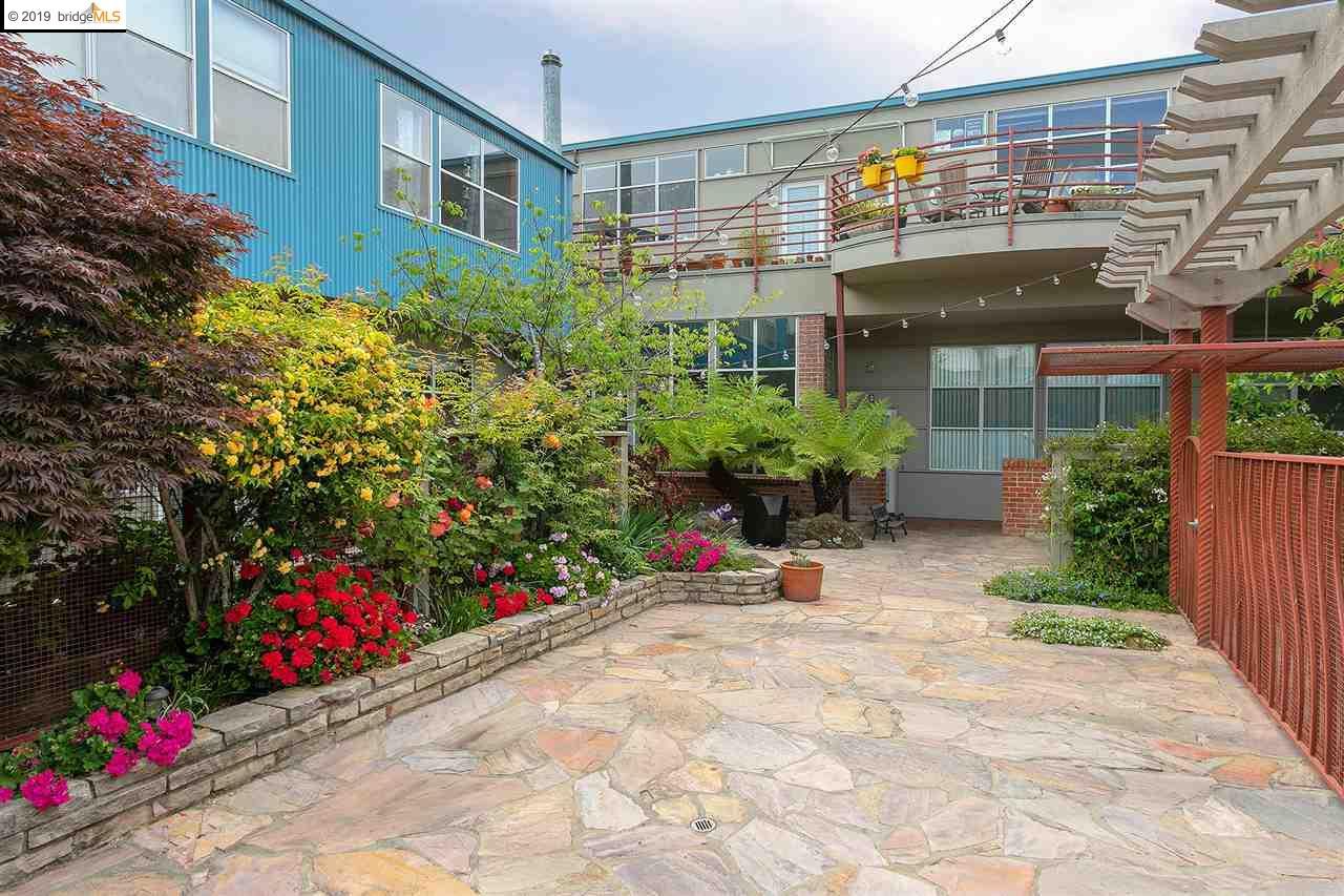 5514 Doyle St - Photo 1