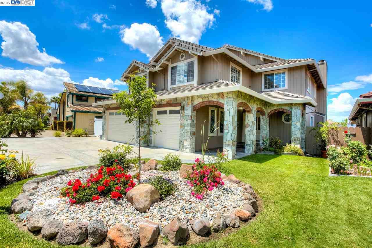 5671 Starboard Dr - Photo 1
