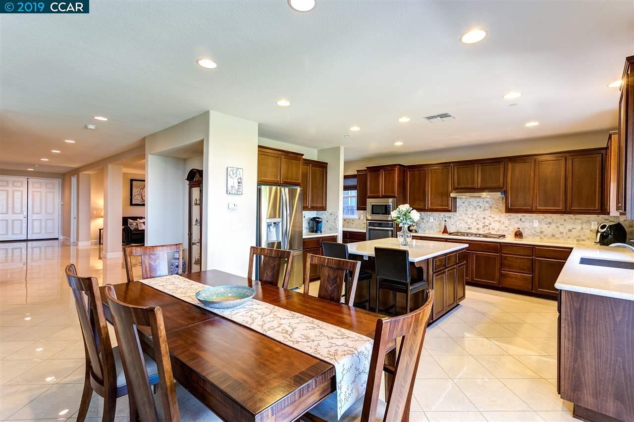 1253 Villa Terrace Dr - Photo 1