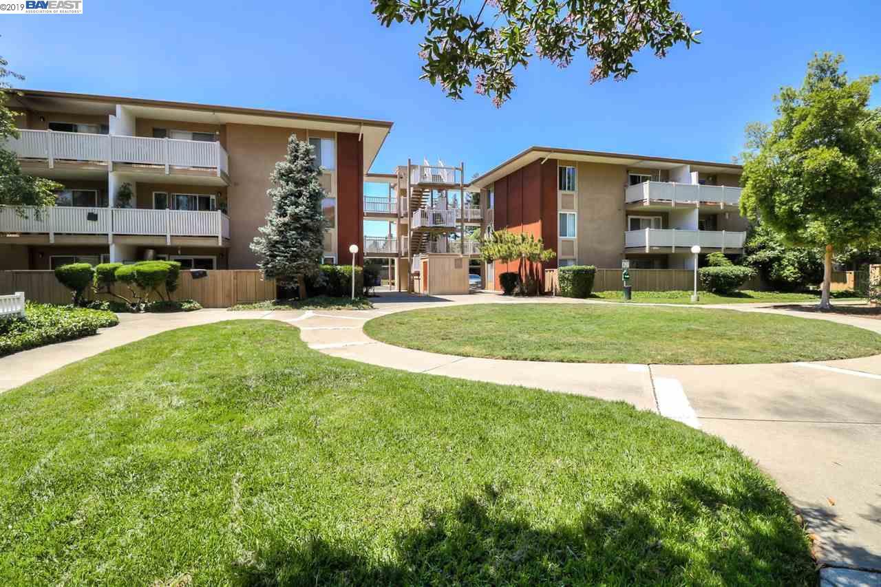 2755 Country Dr - Photo 1