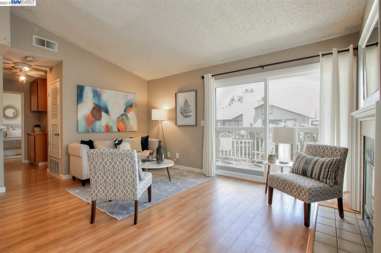 906 Cherry Glen - Photo 1