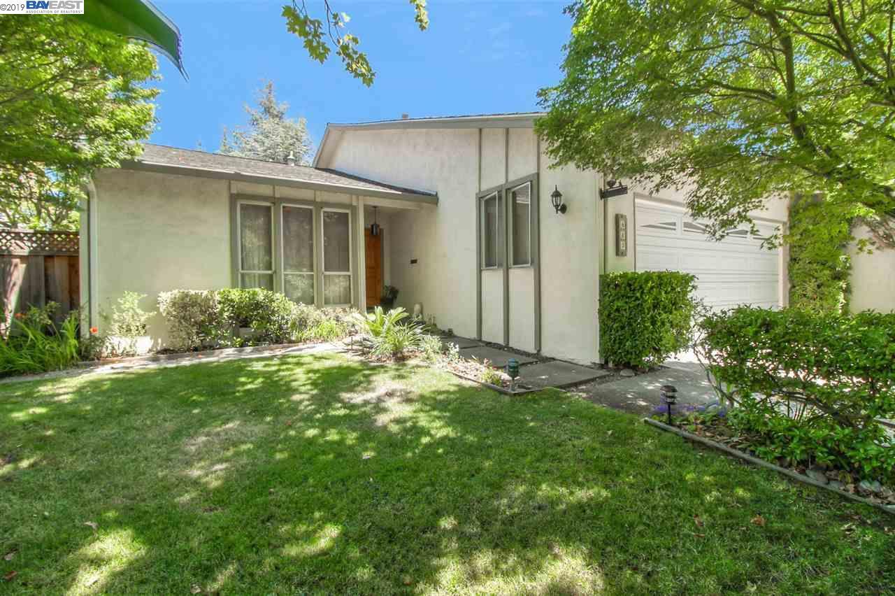 683 Thornhill Rd - Photo 1