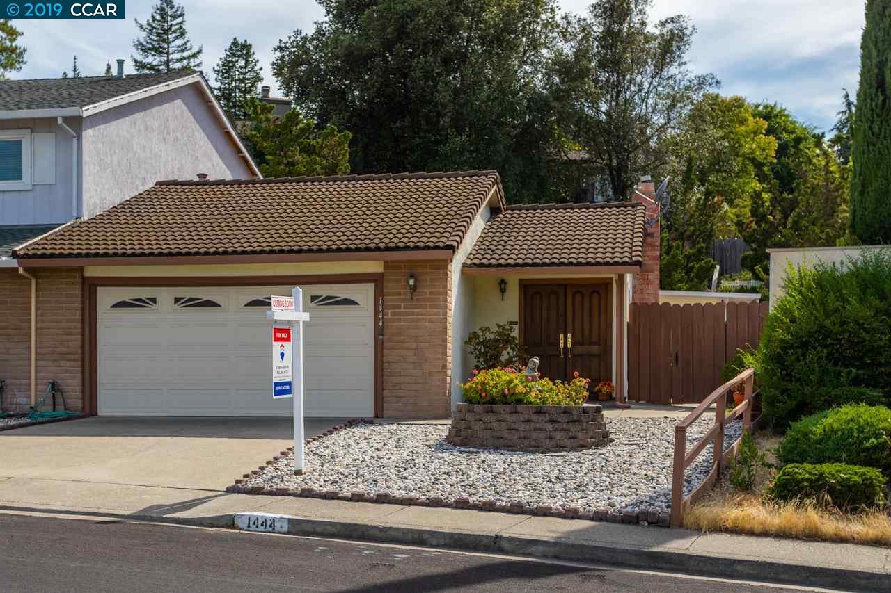 1444 Beechwood Dr. - Photo 1
