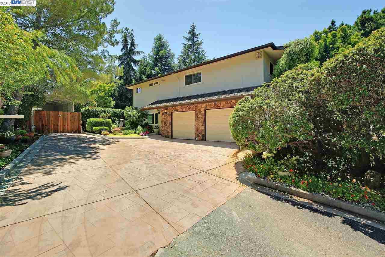 22041 Barnhill Ln - Photo 1