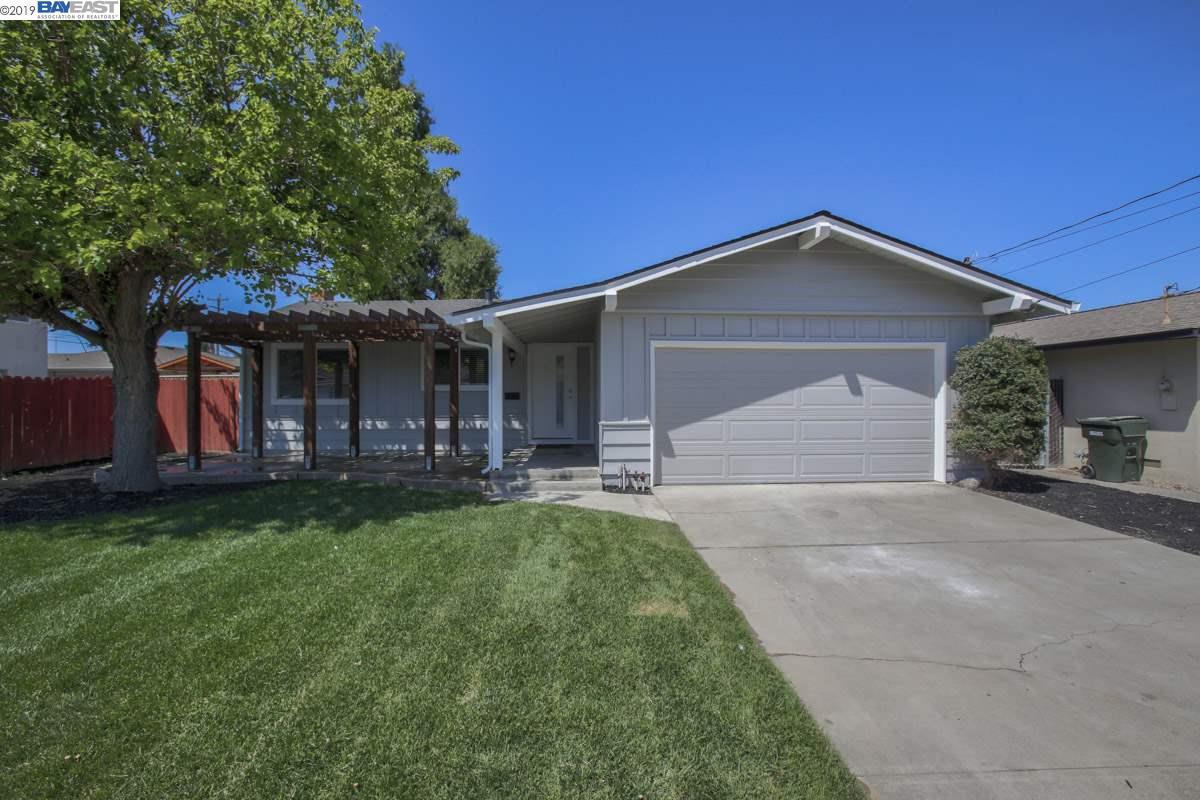 929 Camelia Dr - Photo 1