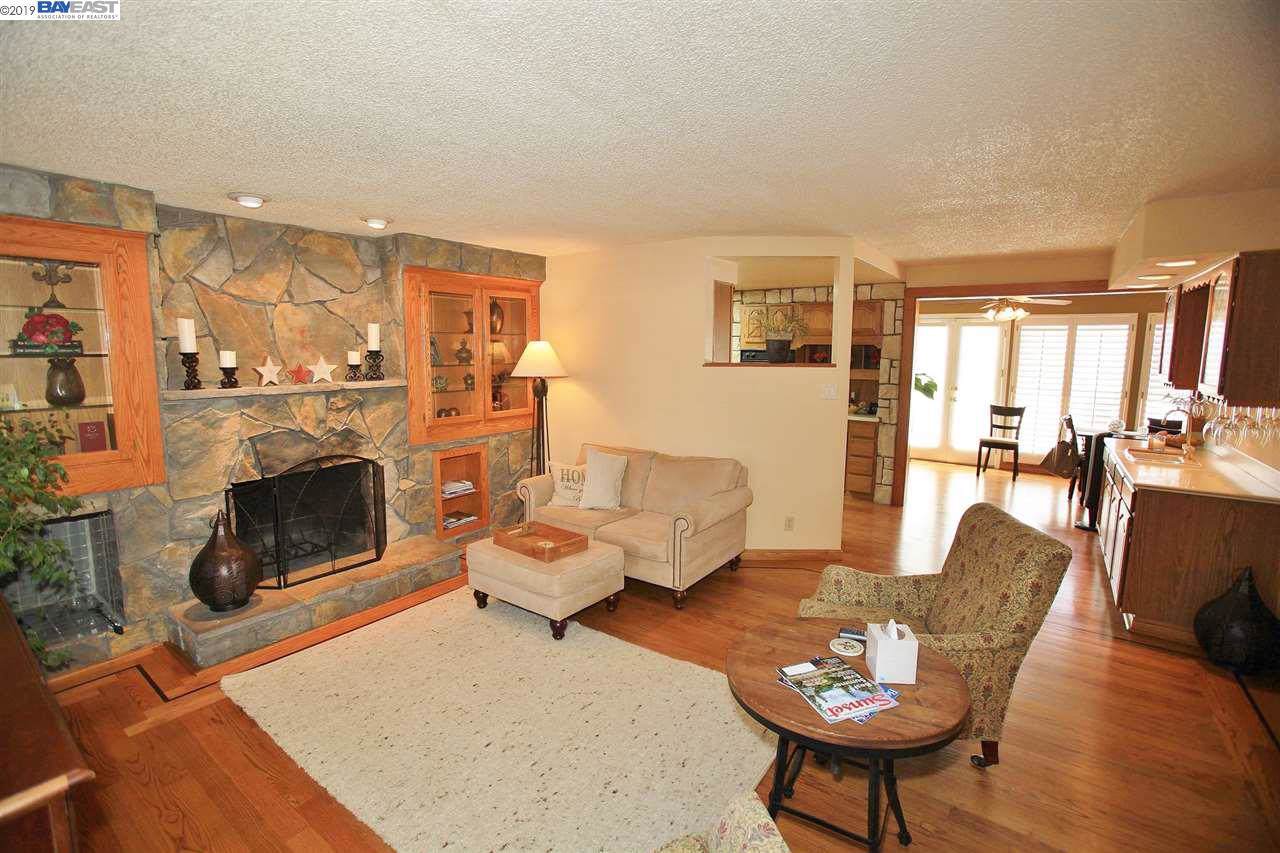 4823 Kathleen Ave - Photo 1
