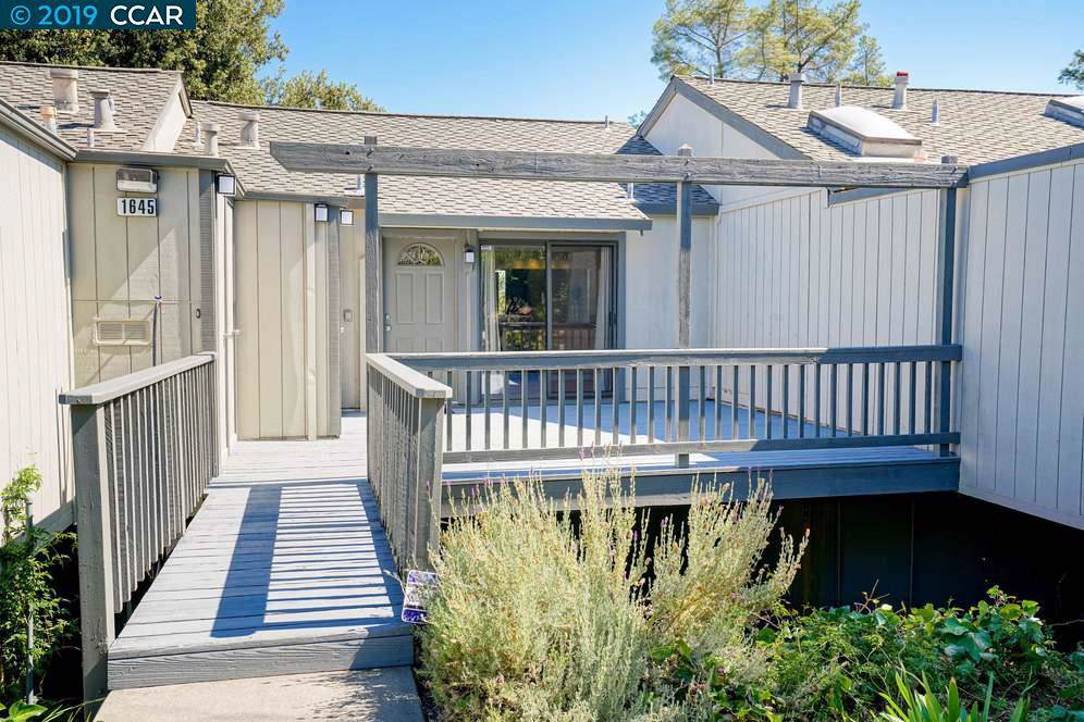 1645 Ashwood Dr - Photo 1