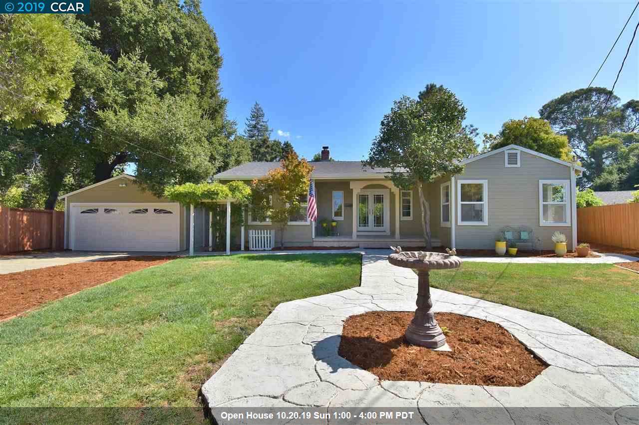 22484 Queen St - Photo 1