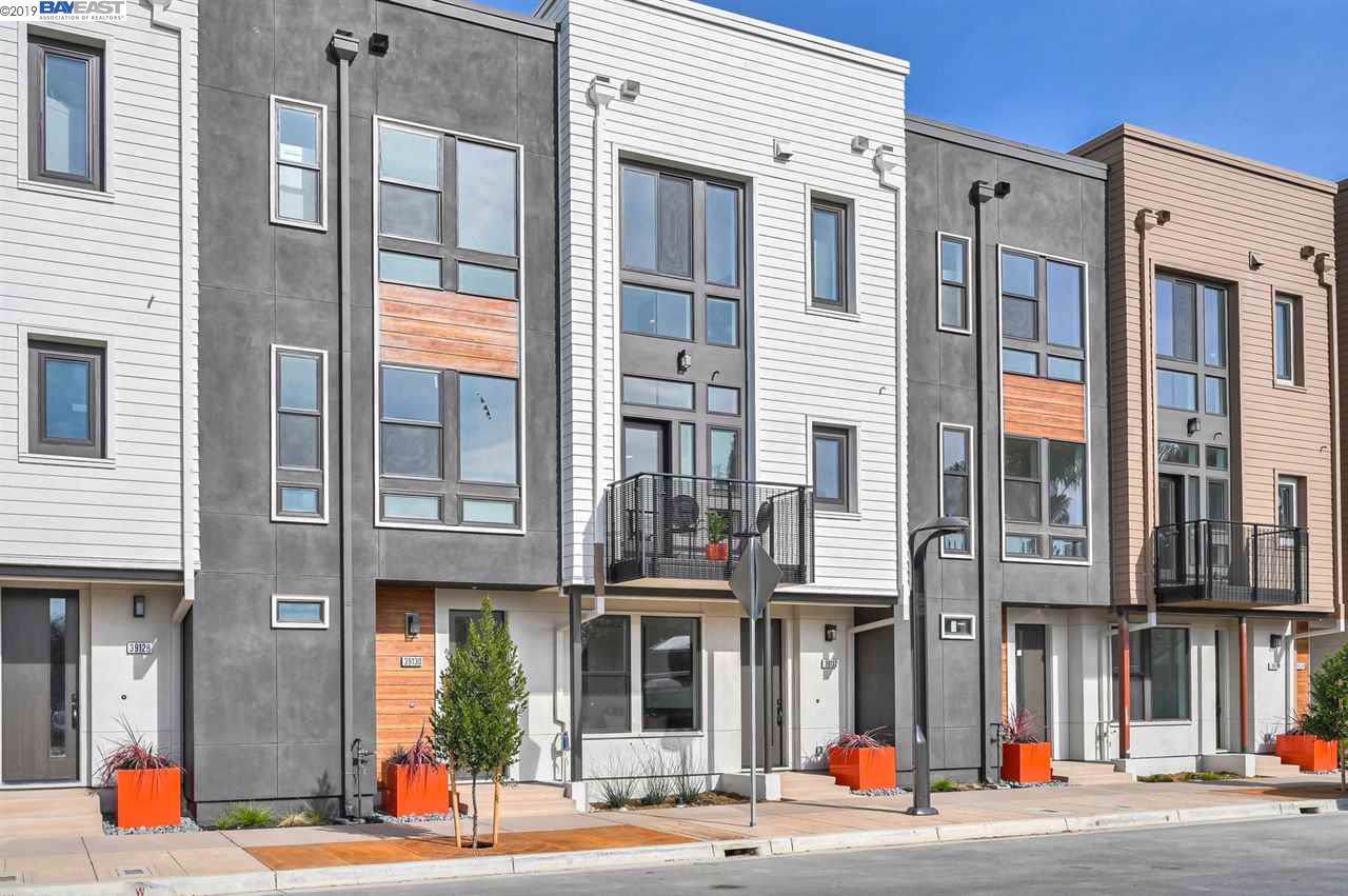 39132 Memorial St - Photo 1