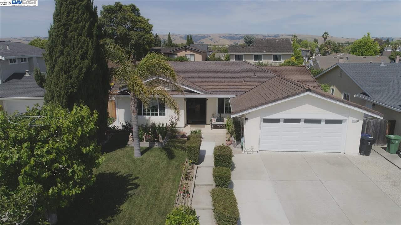 33726 Cassio Circle - Photo 1