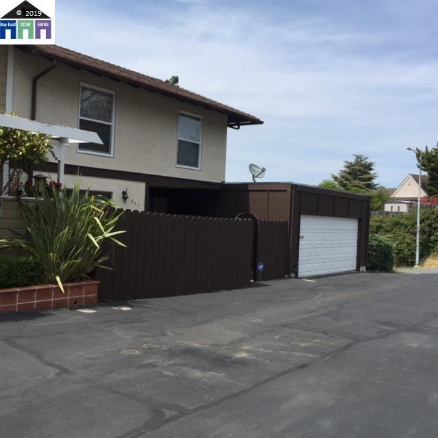 895 Parkside Dr - Photo 1