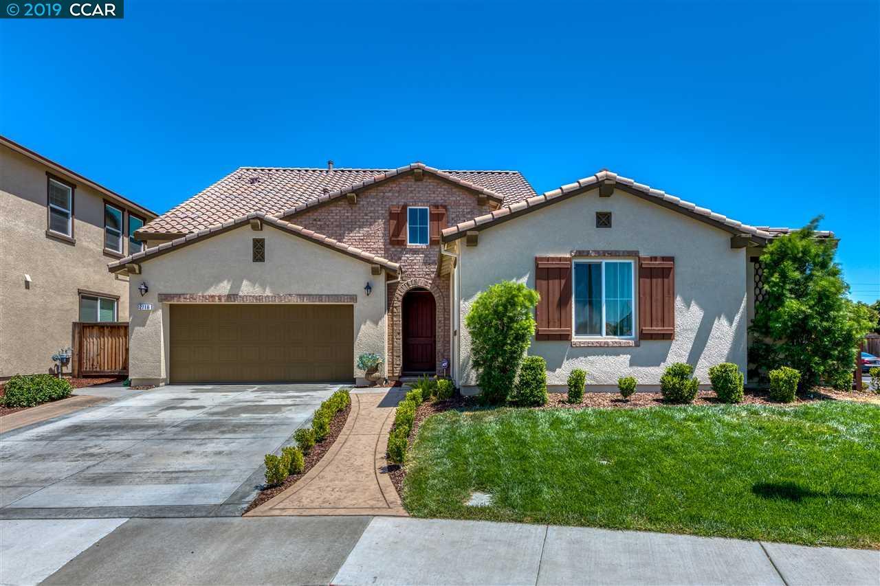 2716 Reddington Way - Photo 1