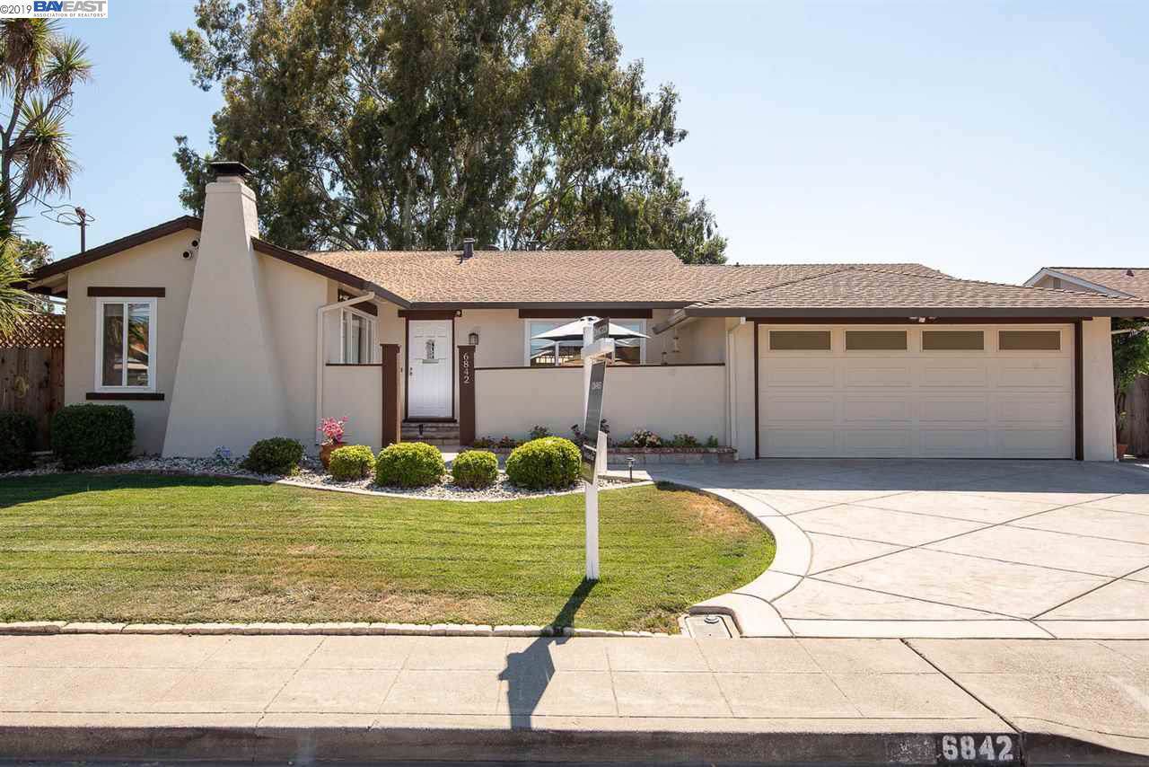 6842 Brighton Dr - Photo 1