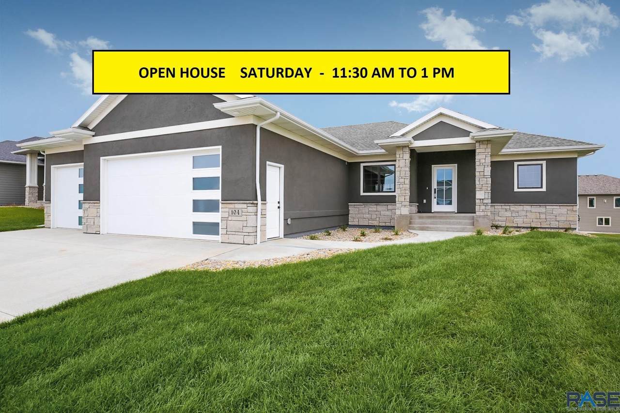 104 Wildcat Dr - Photo 1