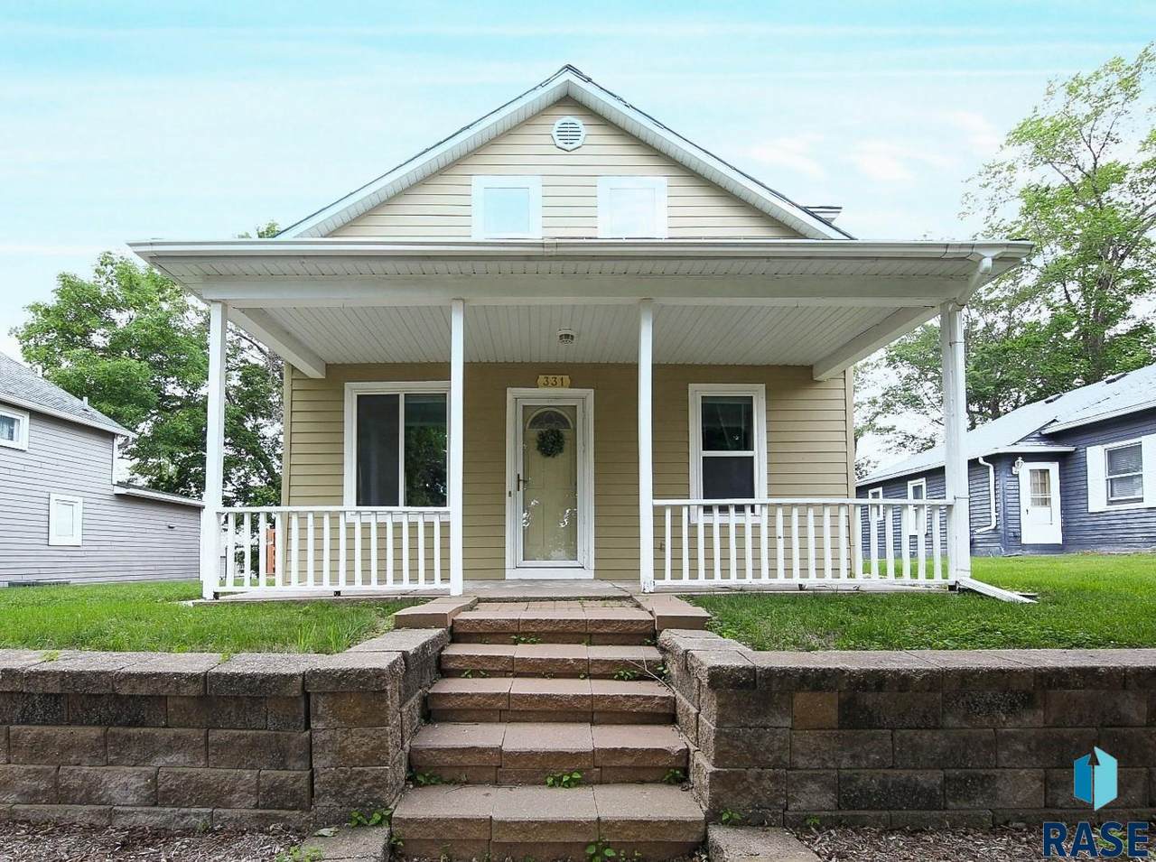 331 Main Ave Avenue - Photo 1