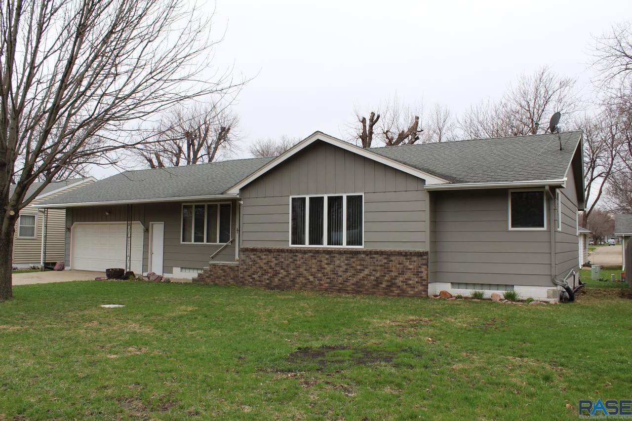 713 Blue Mound Ave - Photo 1