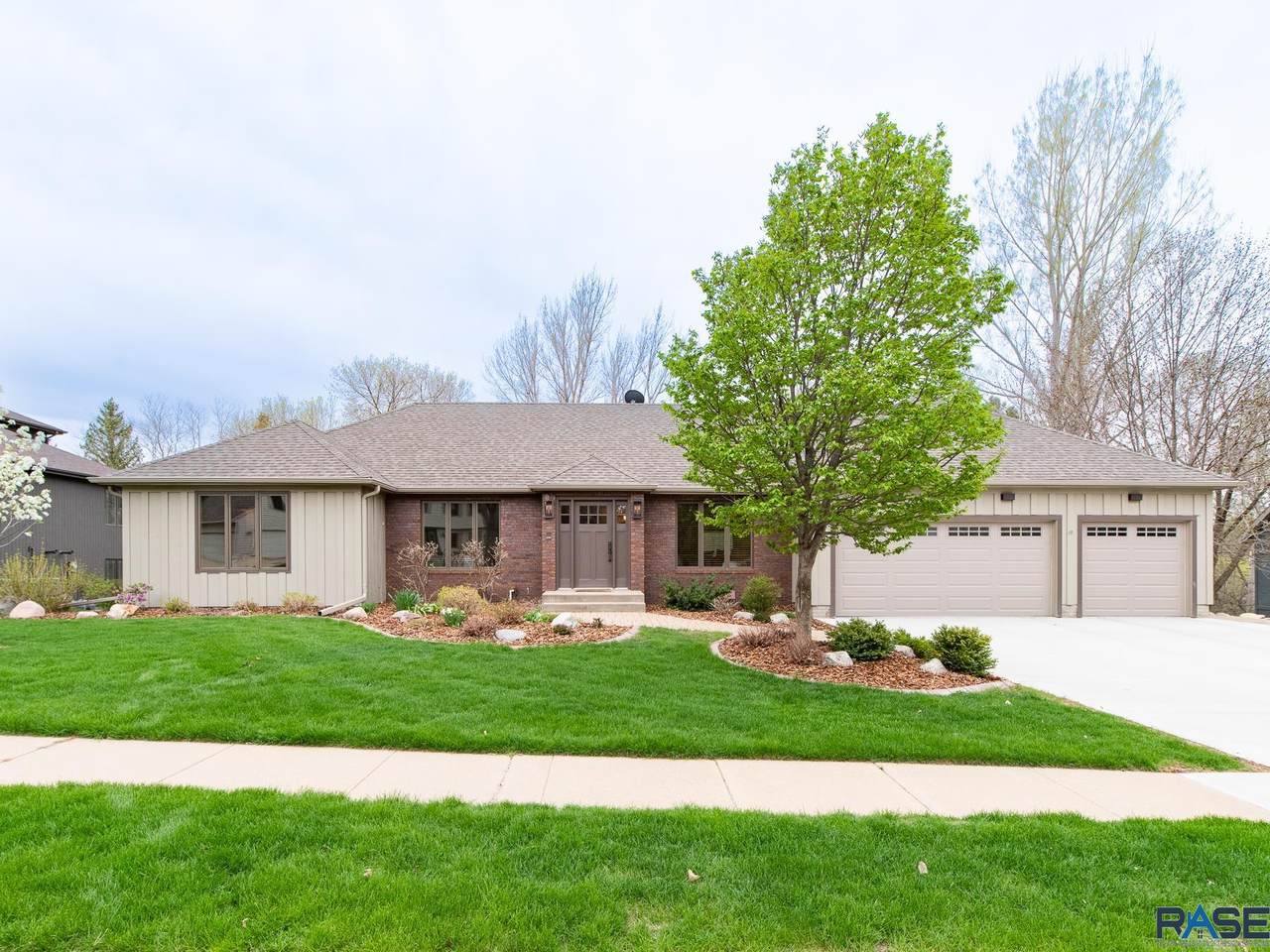 3516 Spencer Blvd - Photo 1