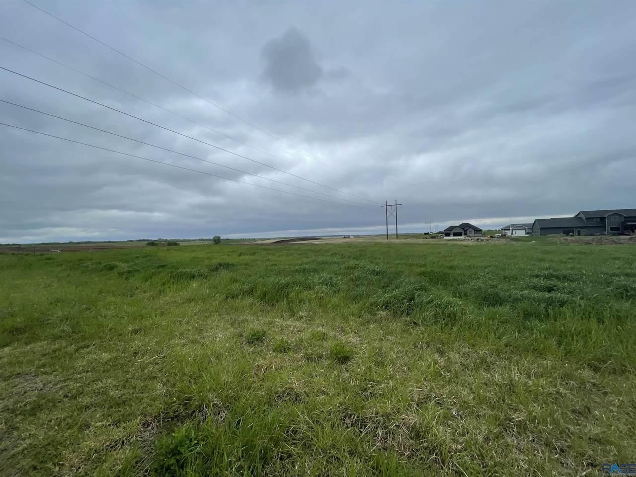 5609 Chandler Ct - Photo 1