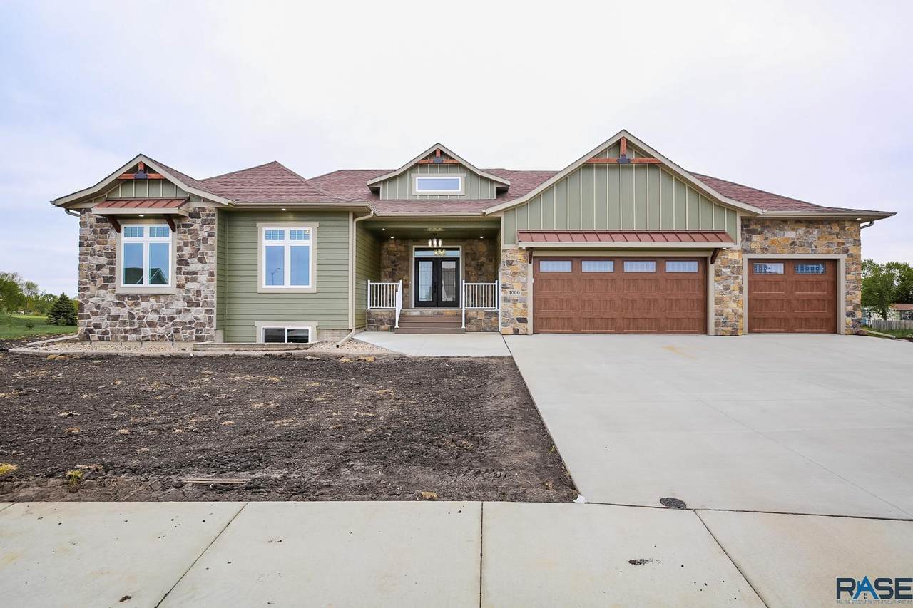 1000 Duck Cir - Photo 1