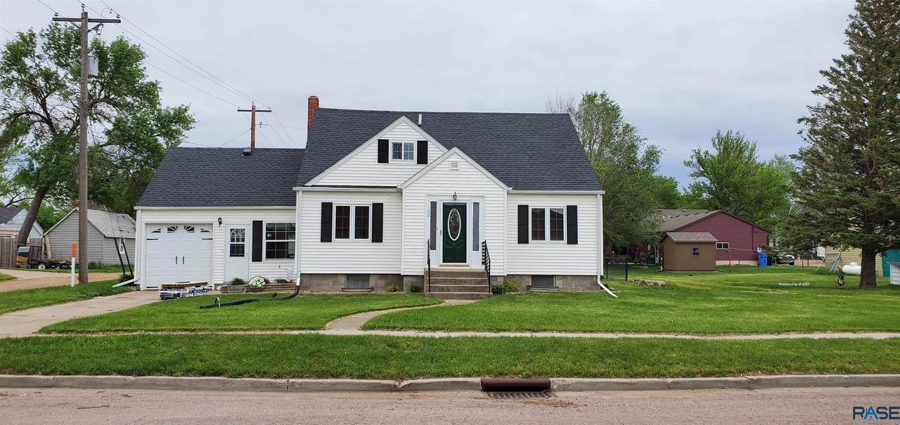 120 Washington Ave - Photo 1