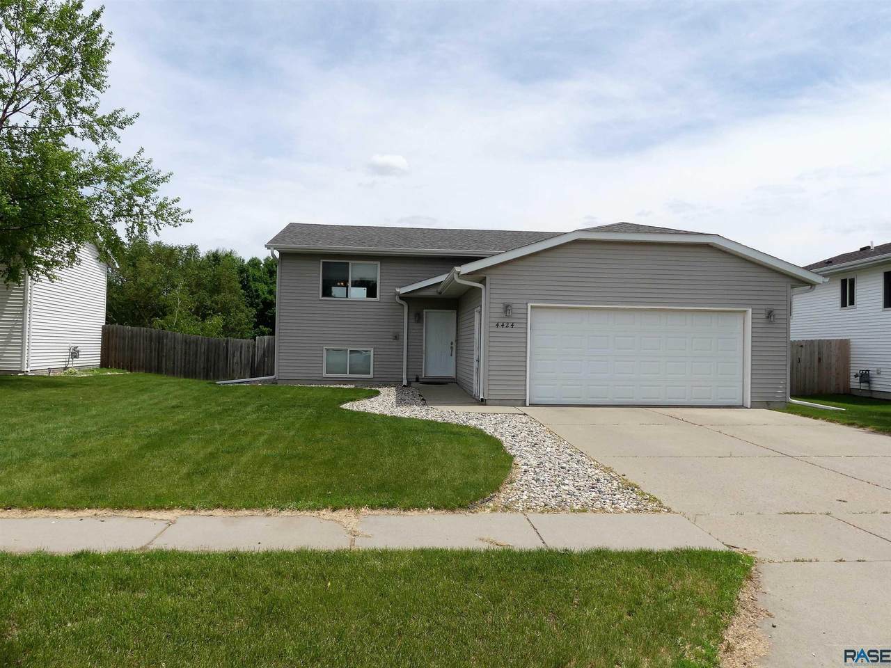 4424 Briggs Dr - Photo 1