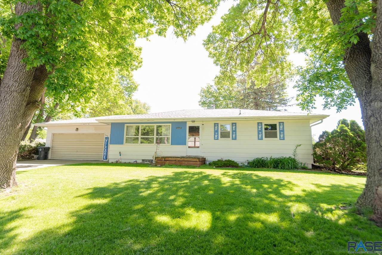 1030 Carter St - Photo 1