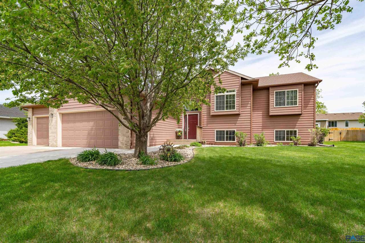 5204 Birchwood Ave - Photo 1